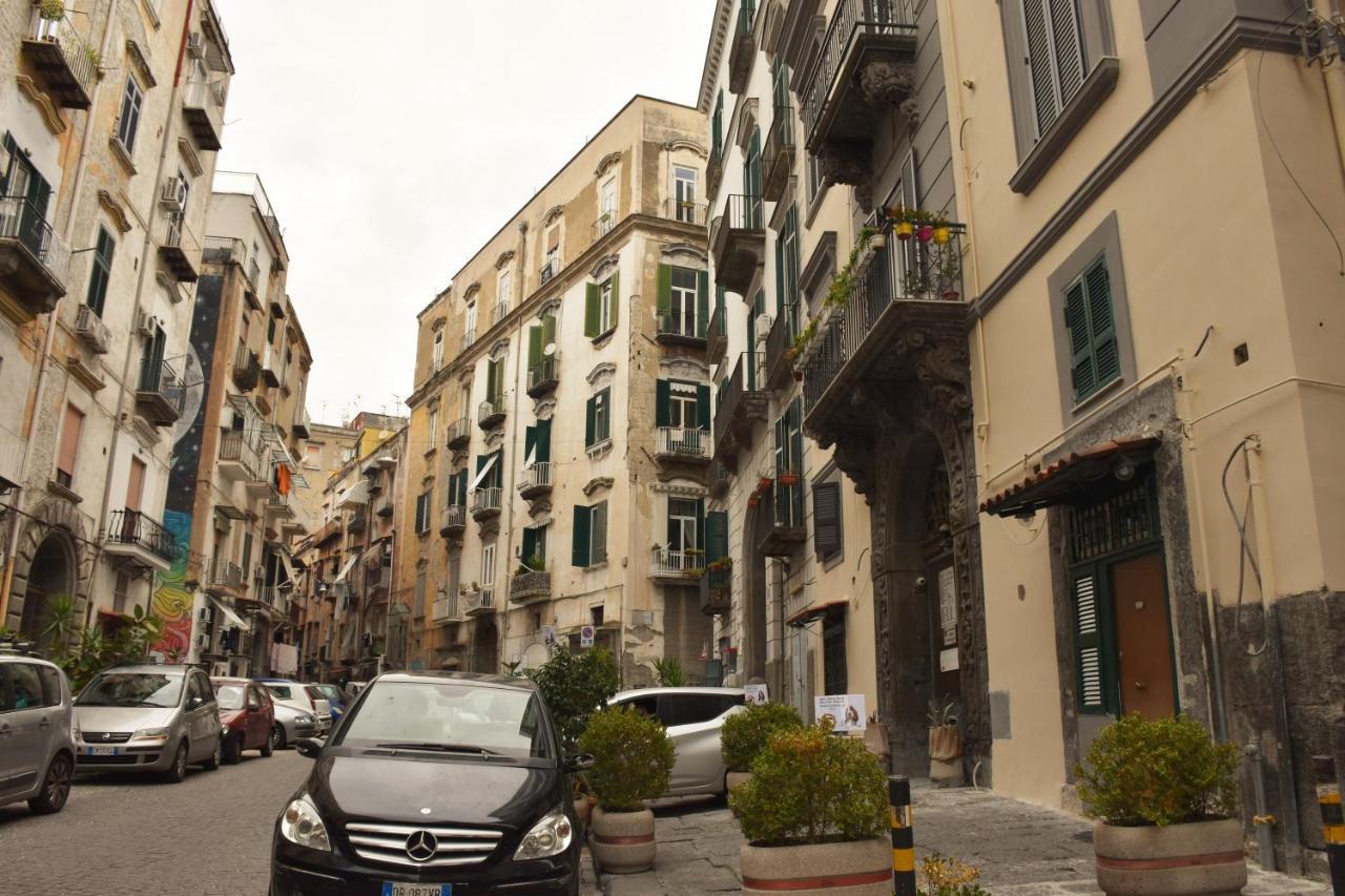 Varriale House Parking Free Small Car 那不勒斯 外观 照片